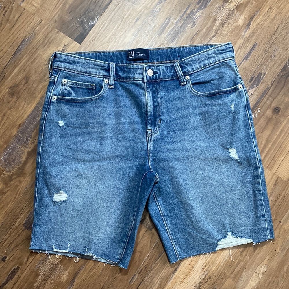 Gap 9” Distressed Bermuda Shorts